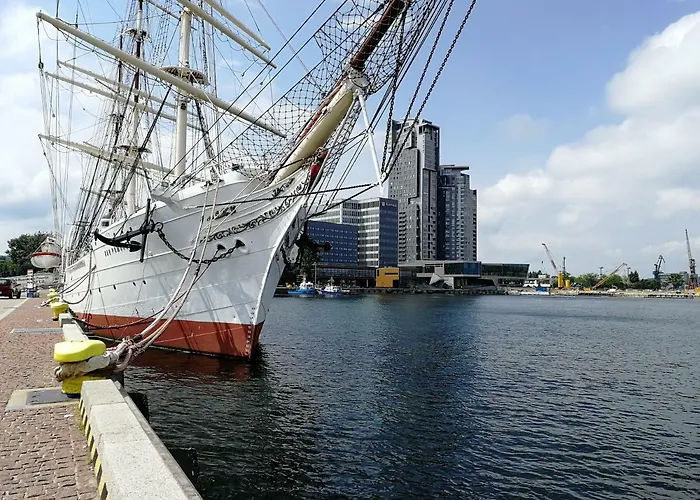 Apartment Sea Towers *