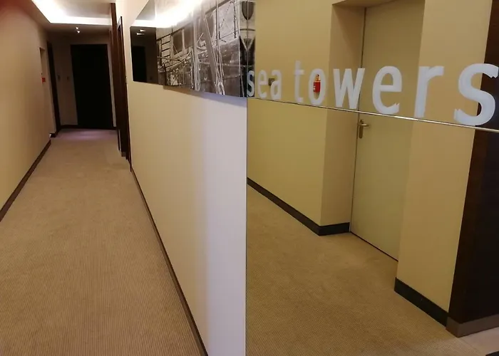 Apartment Sea Towers *